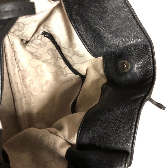 Michael Kors Black leather Hamilton purse - Picture 8 of 8